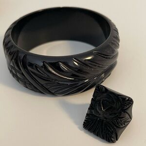 Bakelite Ring & Bangle Bracelet Chunky Carved in Black